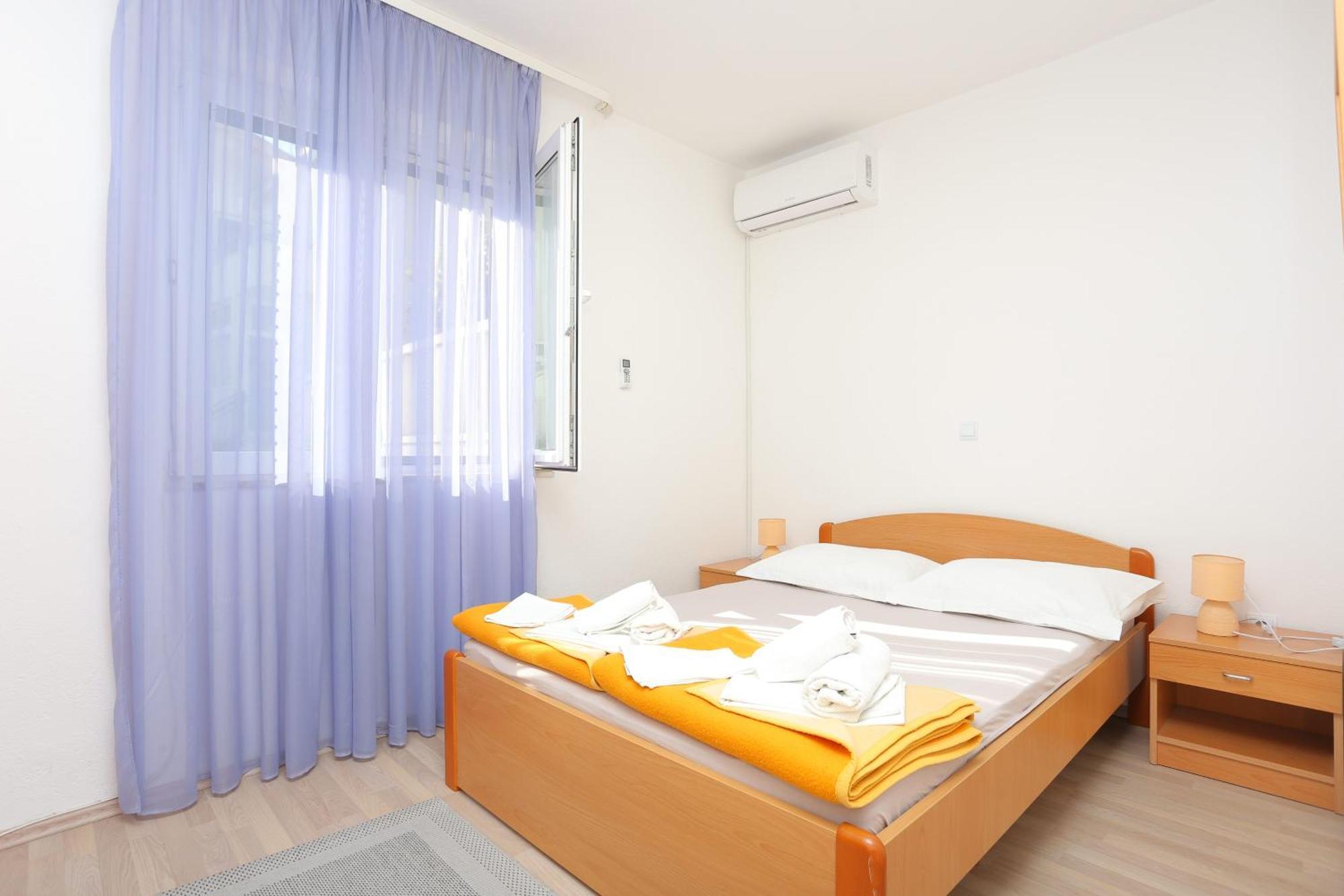 Double Room Tucepi 5263D Buitenkant foto